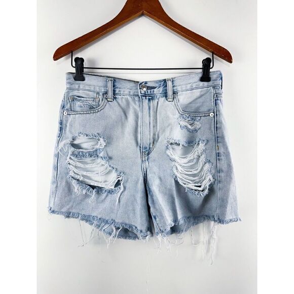American Eagle Shorts Women’s Sz 6 Lightwash  Denim Distressed Mom Short - Picture 1 of 5